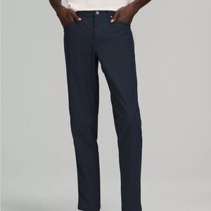 ABC slim fit Lululemon 32” Navy men’s